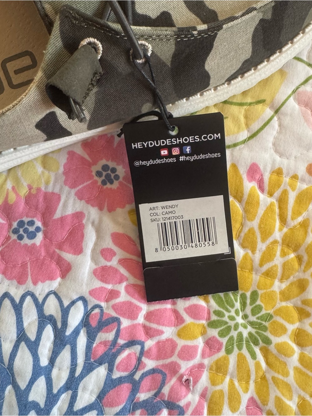 NWT size 9 camo women’s Wendy hey dudes - Picture 3 of 4